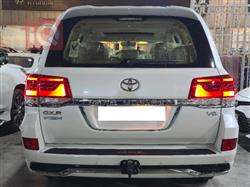 تۆیۆتا لاند کروزەر